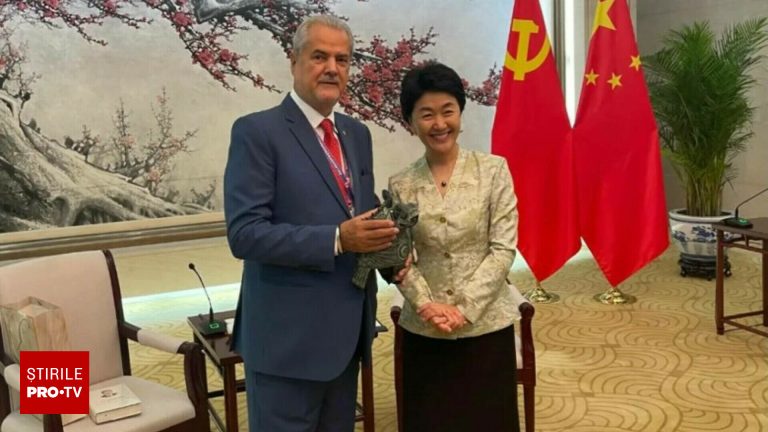 adrian năstase prezent - Imagine ilustrativă