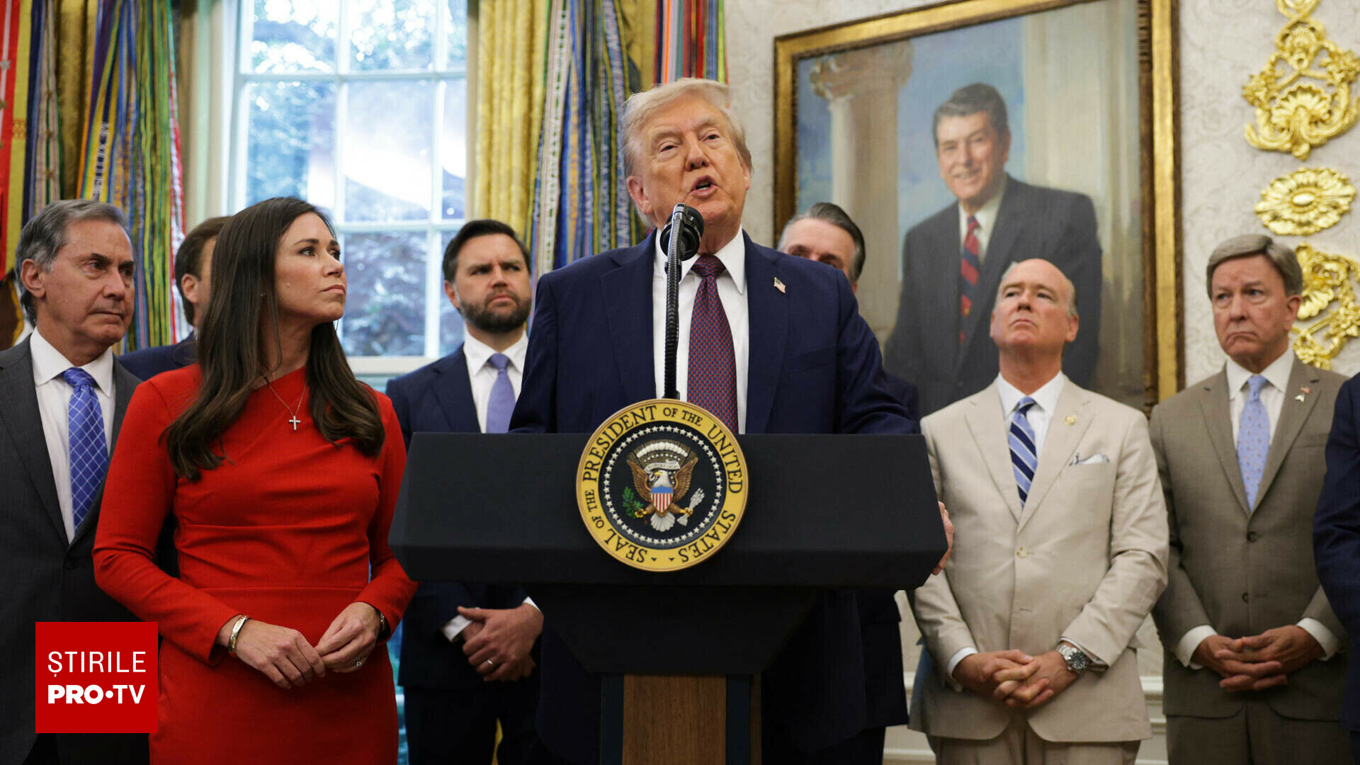 Vizual pentru donald trump foarte pe Top10stiri.ro