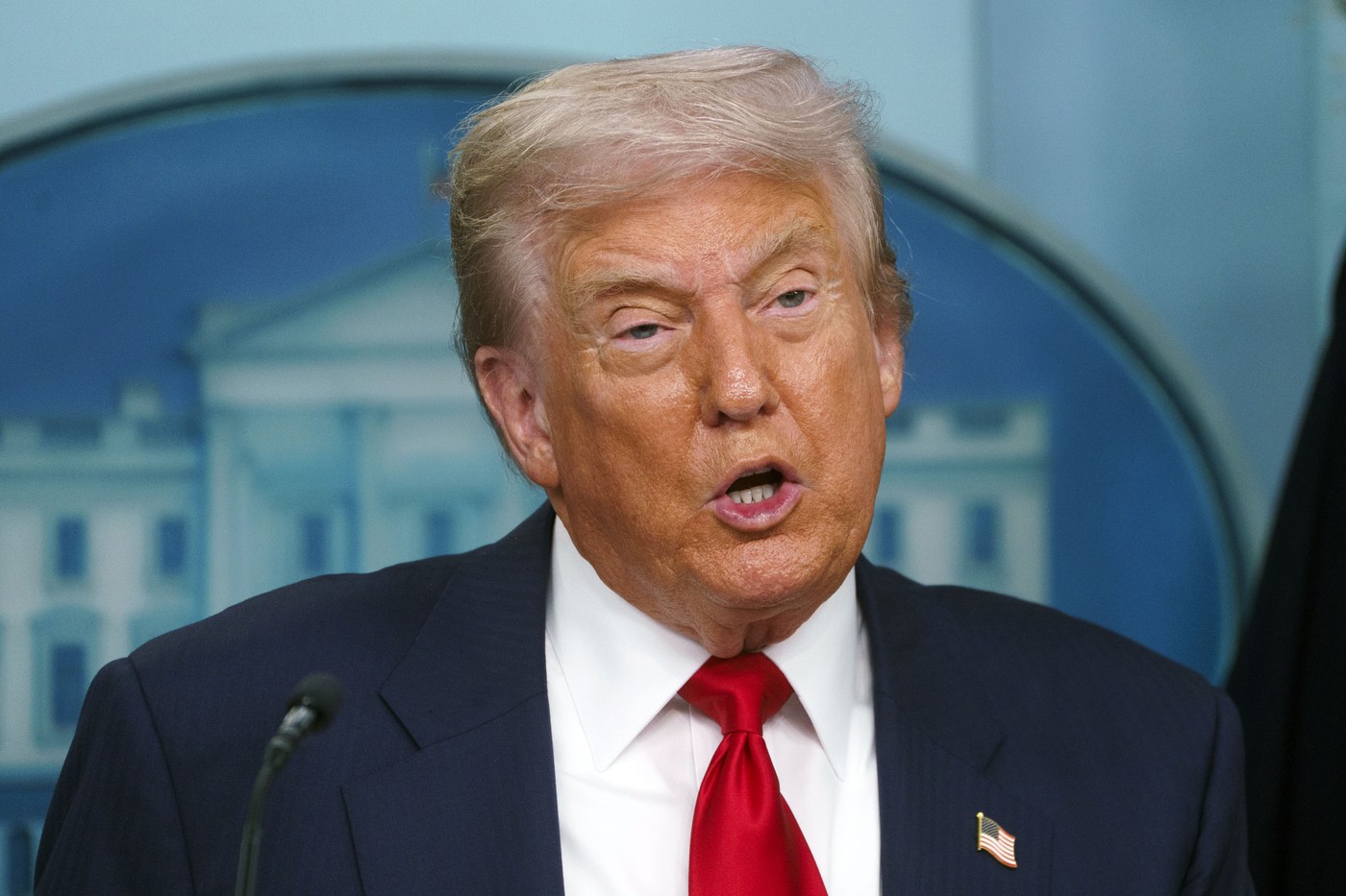 Vizual pentru video trump anunțat pe Top10stiri.ro