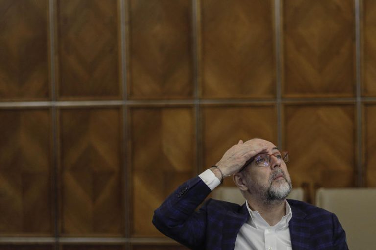 Imagine despre doare capul kelemen - Top10stiri.ro