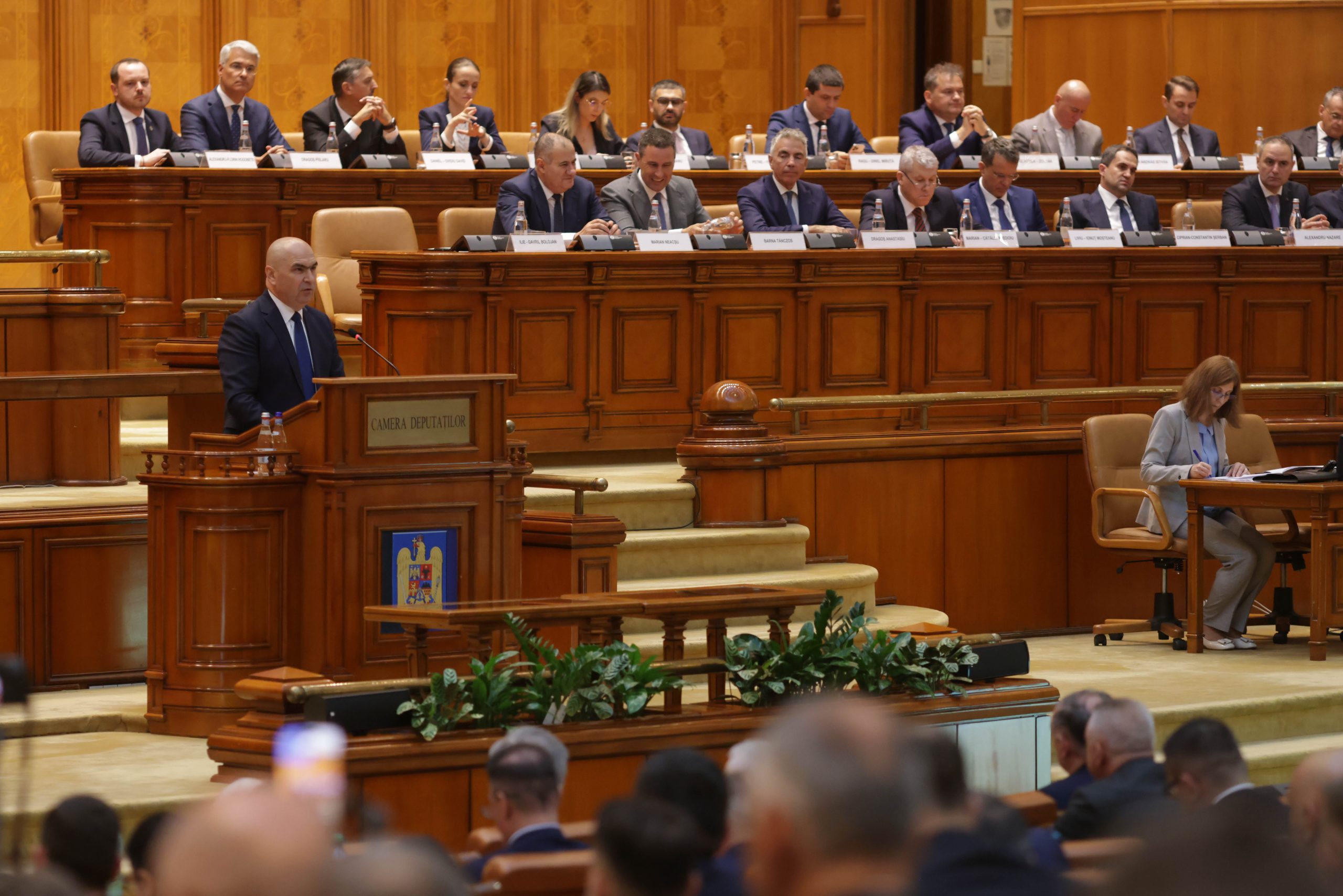 AUR vrea să-l aducă pe Ilie Bolojan în Comisia pentru cercetarea abuzurilor din Parlament, condusă de partid / În ce constă demersul 