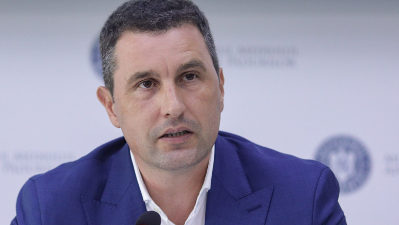 Cum îl vede Tanczos Barna pe premierul Bolojan: „E inflexibil, dar are forţa şi curajul să treacă România printr-o asemenea perioadă”