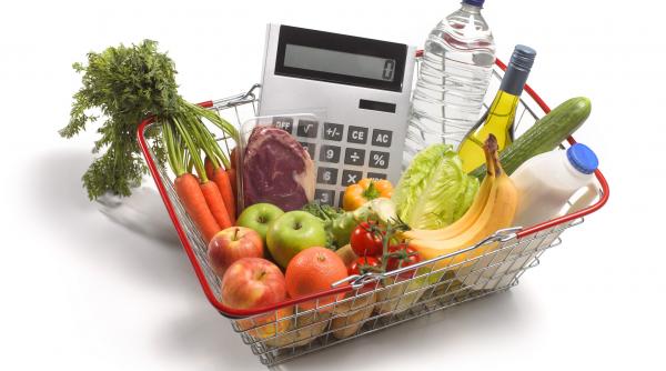 Economiștii avertizează: în septembrie, inflația va depăși 10%. „Toate s-au scumpit, renunțăm la haine și încălțăminte”