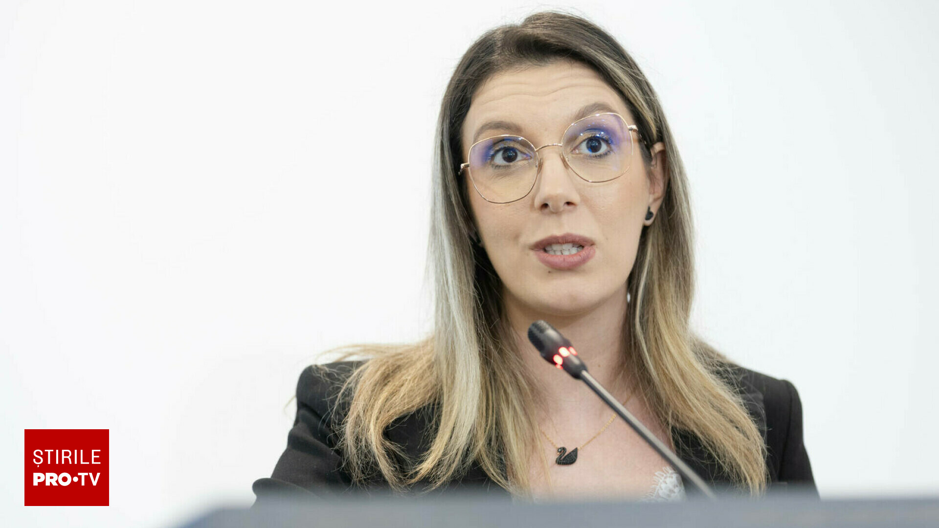Imagine despre ministra mediului demis - Top10stiri.ro