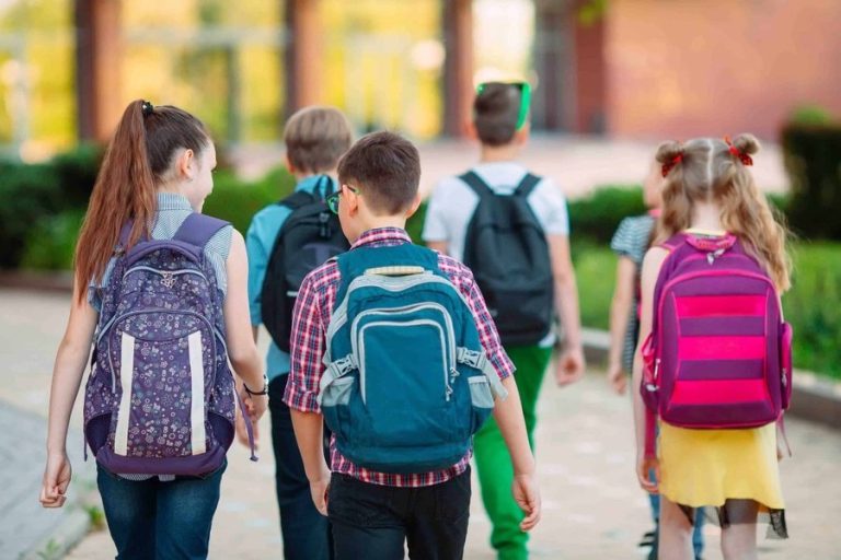 cifre triste elevi - Imagine ilustrativă