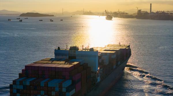 Două vase s-au ciocnit în largul coastelor Mauritaniei. Un spaniol şi un rus au fost arestaţi