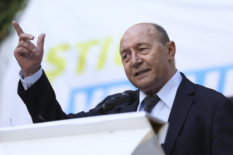 Vizual pentru traian băsescu critici pe Top10stiri.ro