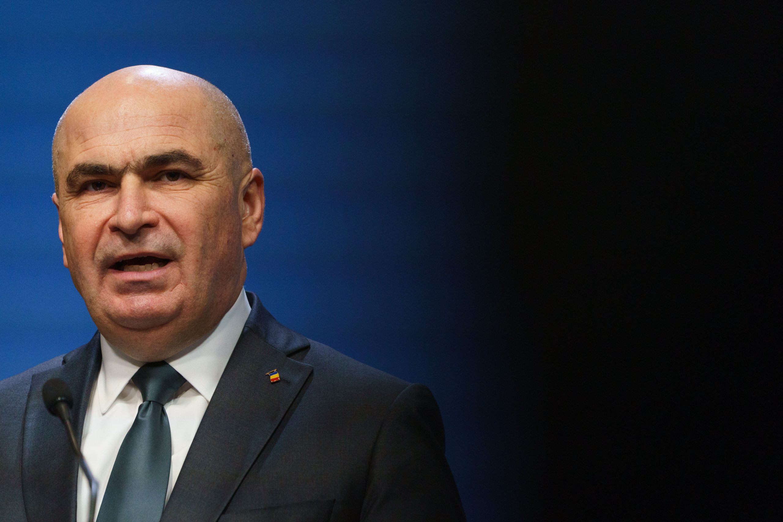 Premierul Ilie Bolojan spune că sistemul de sănătate „trebuie schimbat”: „Din 370 de spitale, în 100 cheltuielile cu personalul depășesc 85-90% din buget. Pentru cine funcționează?”