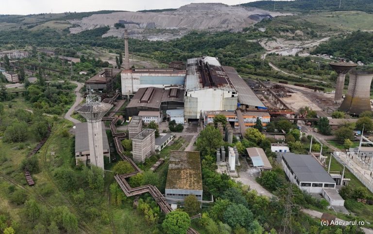 ajunge combinatul siderugic - Imagine ilustrativă