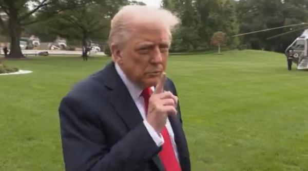 Vizual pentru video trump enervat pe Top10stiri.ro