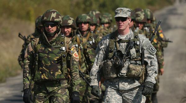 Imagine despre numărul militarilor nato - Top10stiri.ro