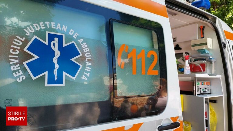 Foto reprezentând avion mici dimensiuni - Știri România