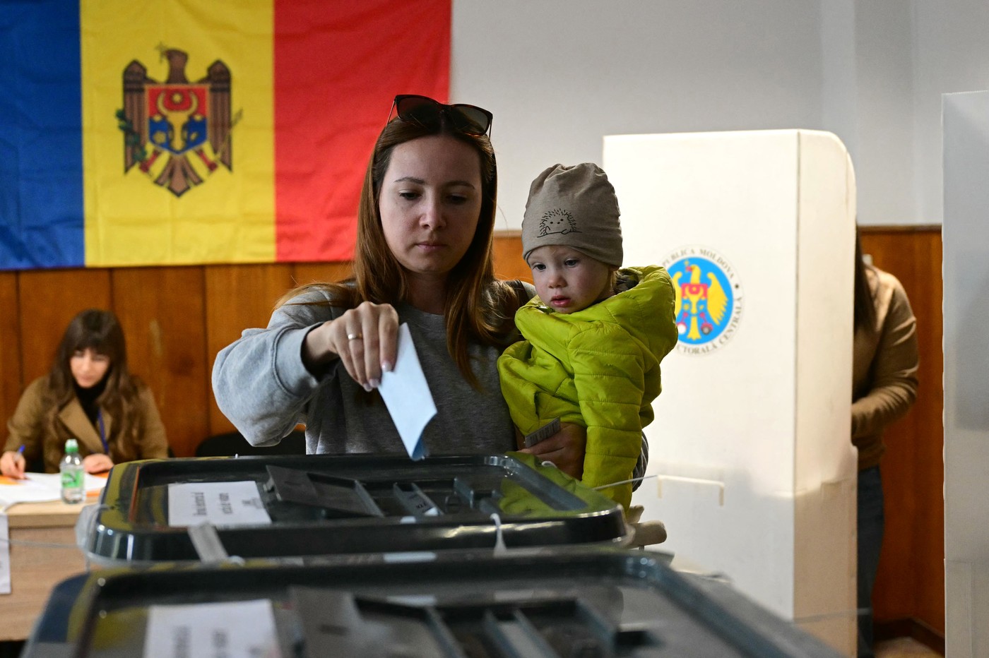 Imagine despre rezultate alegeri republica - Top10stiri.ro