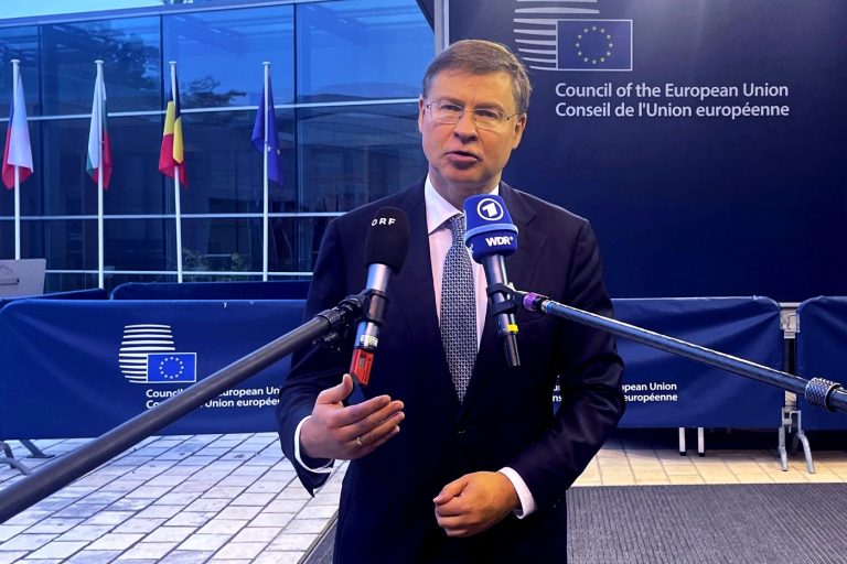 Foto reprezentând avertisment franța bruxelles - Știri România