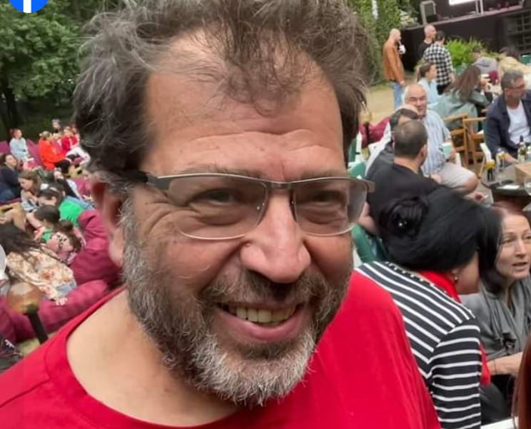 Imagine despre artan fondator trupei - Top10stiri.ro