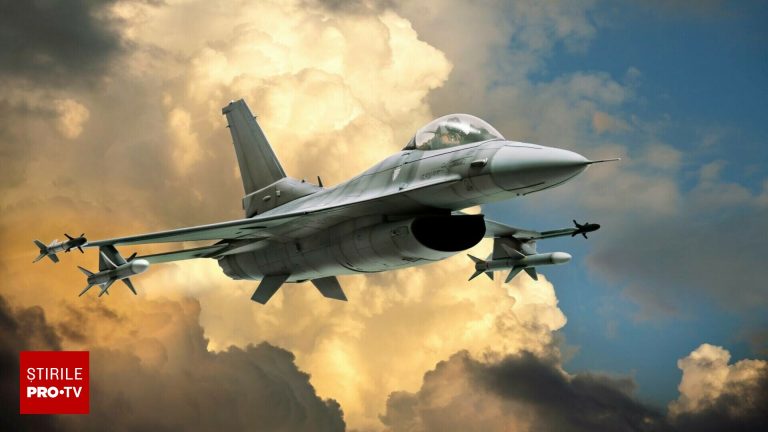 Foto reprezentând escadrilă fighting falcon - Știri România