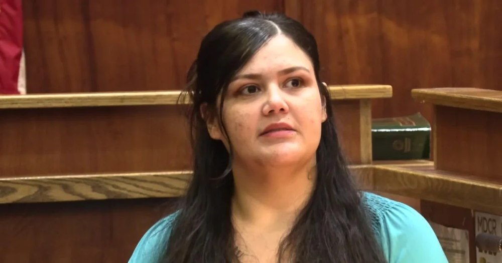 femeia susține rămas - Imagine ilustrativă