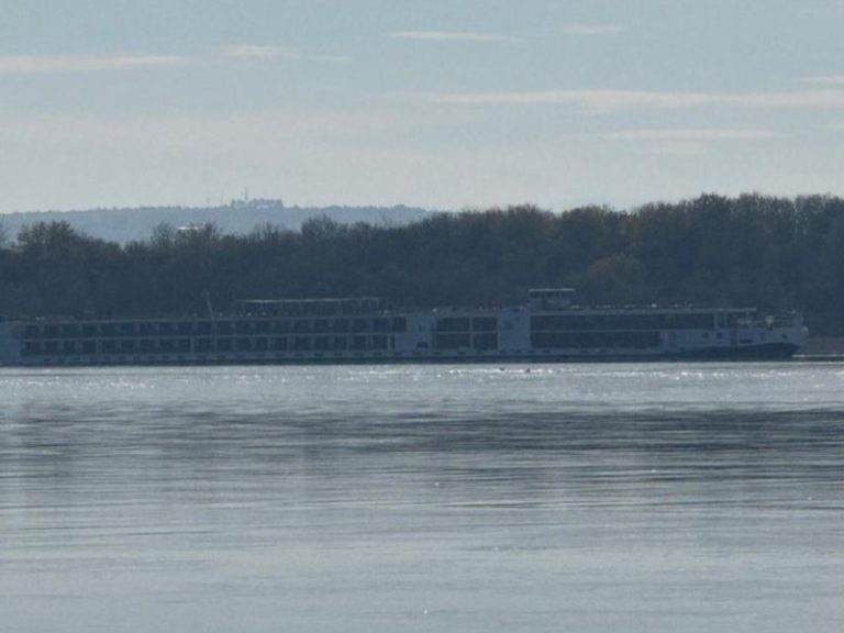 Imagine despre navă croazieră eșuat - Top10stiri.ro