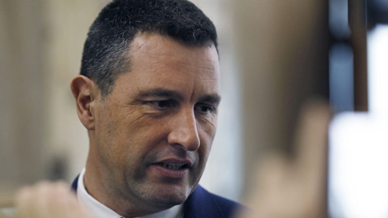 Vizual pentru tanczos barna retragerea pe Top10stiri.ro