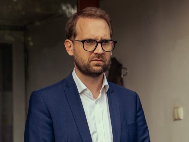 dominic fritz ciprian - Imagine ilustrativă