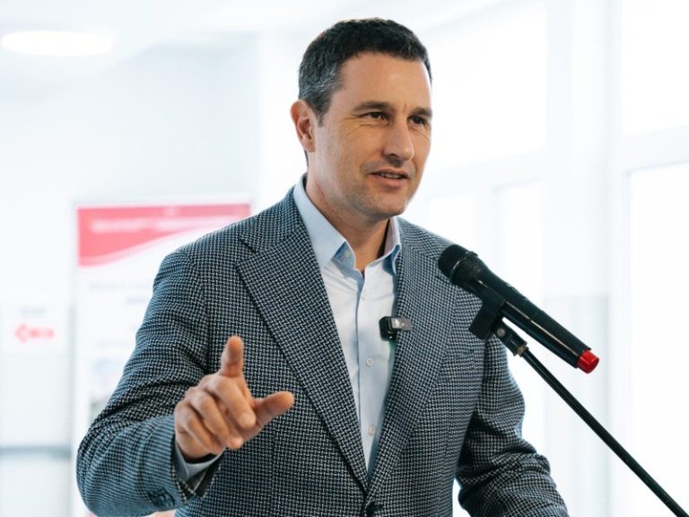 tanczos barna spune - Imagine ilustrativă