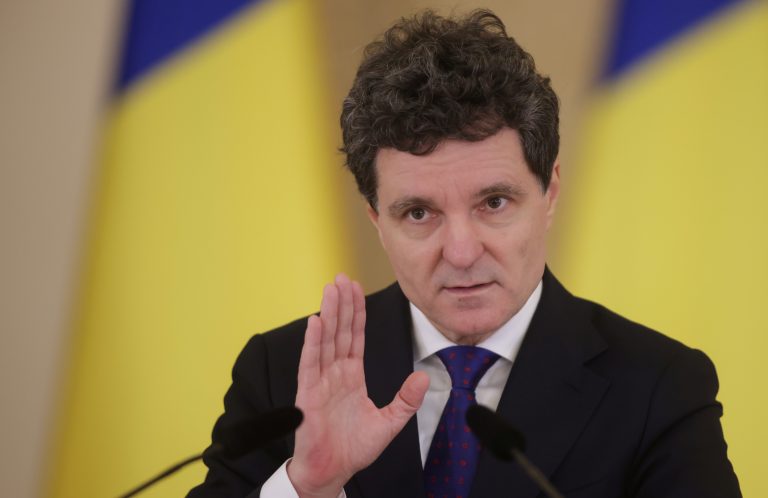 preşedintele nicuşor promulgat - Imagine ilustrativă