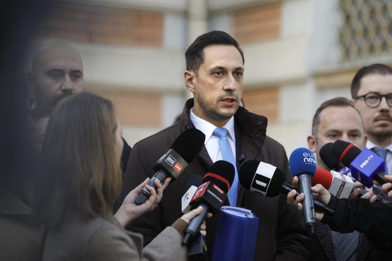 Foto reprezentând unul dintre candidații - Știri România