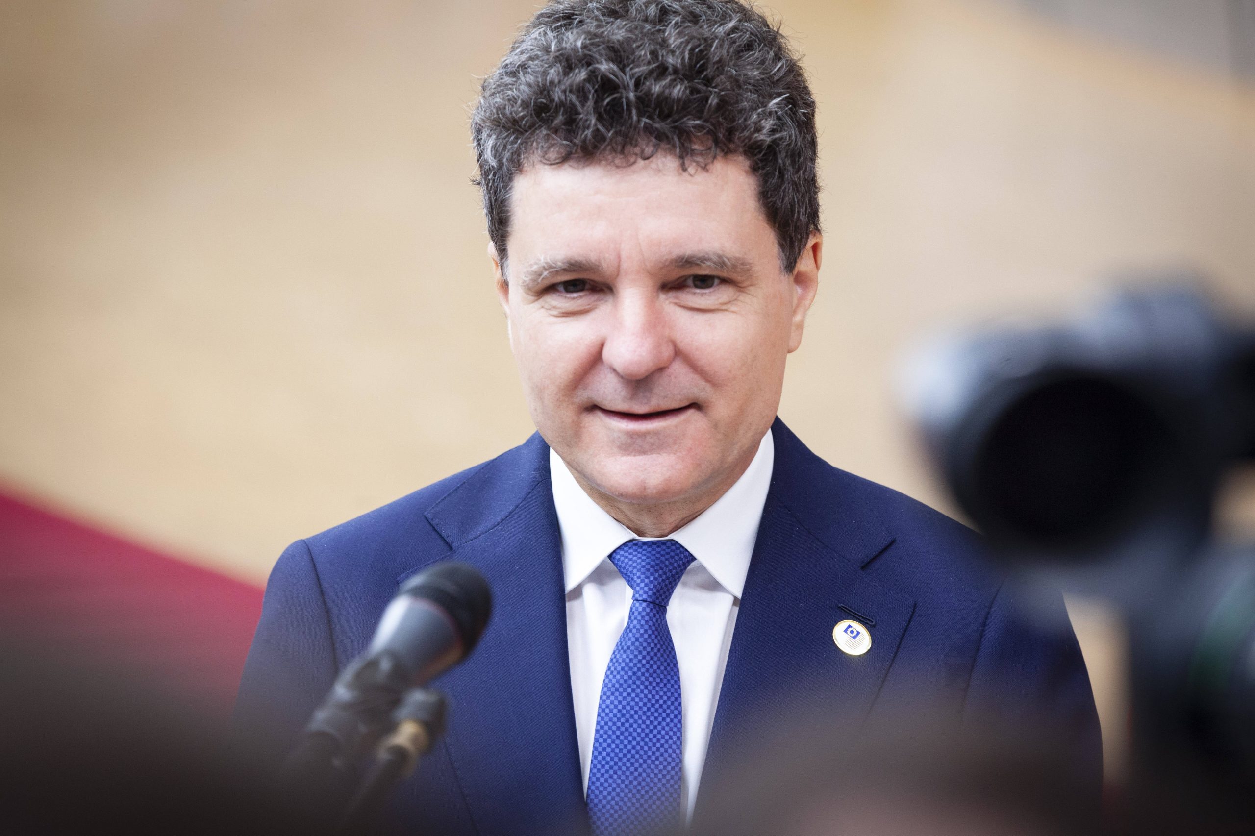 Imagine despre nicușor mesaj românii - Top10stiri.ro