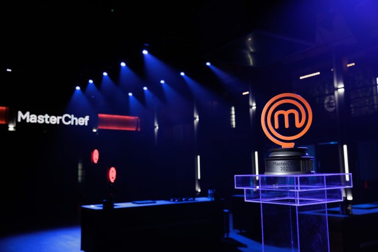 Foto reprezentând câștigător finala masterchef - Știri România