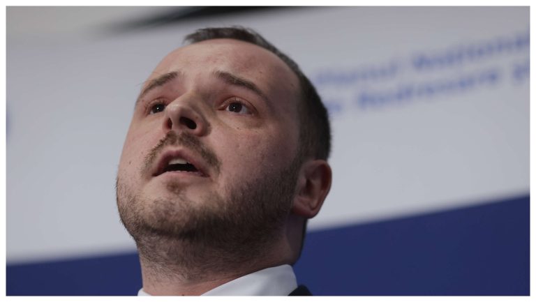 Vizual pentru ministrul sănătăţii invită pe Top10stiri.ro