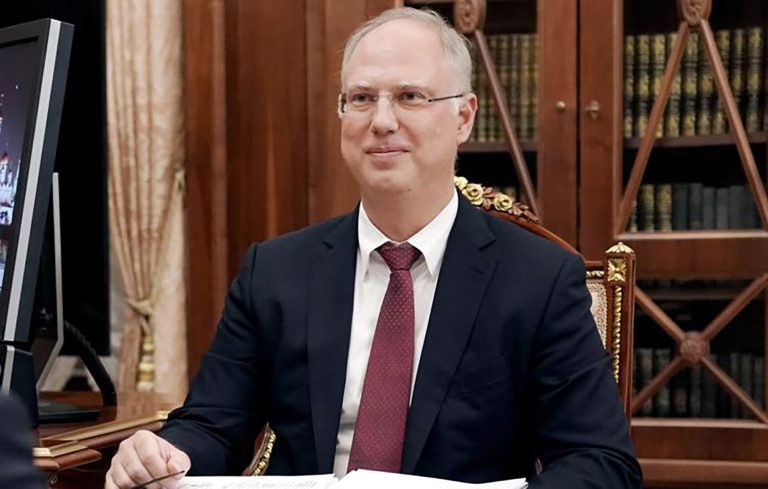 oamenii putin întrec - Imagine ilustrativă