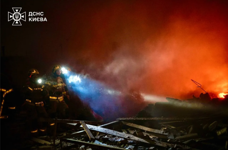 Foto reprezentând puţin patru morţi - Știri România