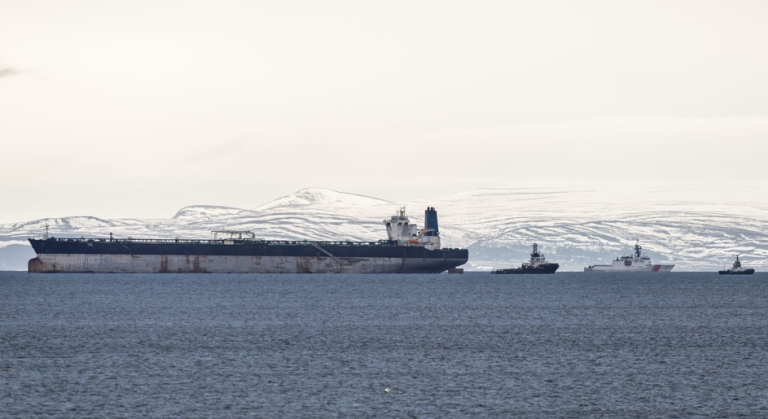 Vizual pentru petrolierul marinera ajuns pe Top10stiri.ro