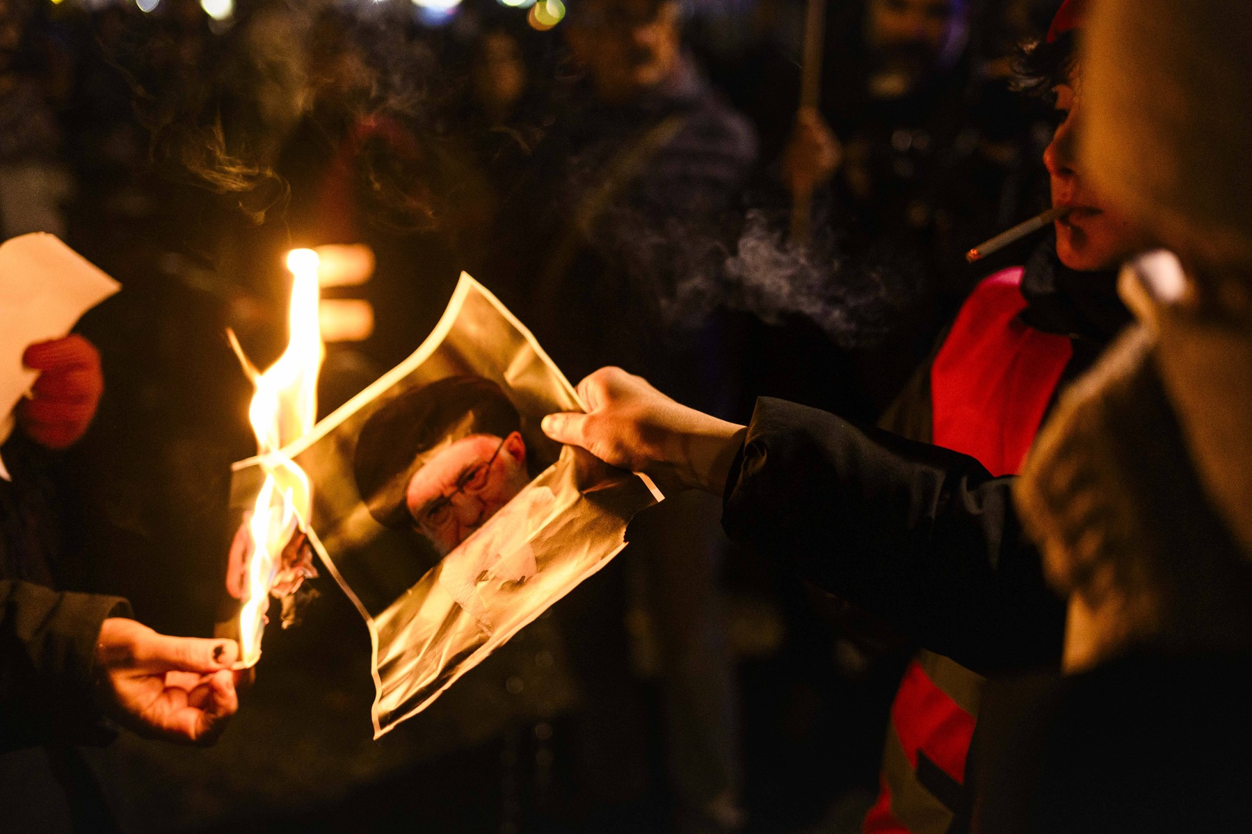 Foto reprezentând anunțul nopții venit - Știri România