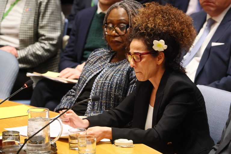 Vizual pentru video jurnalistă confruntă pe Top10stiri.ro