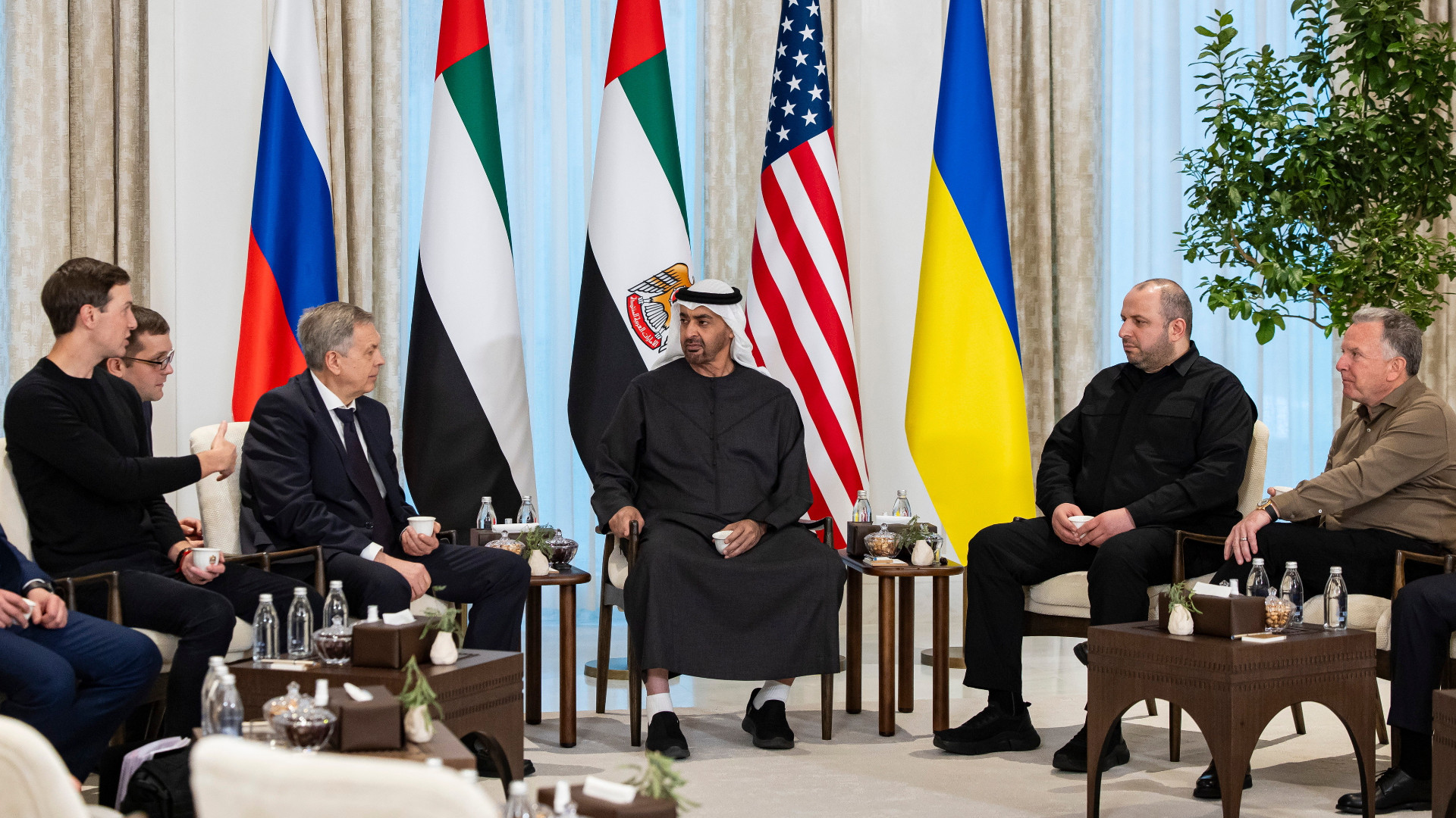 negocieri ucraina rusia - Imagine ilustrativă