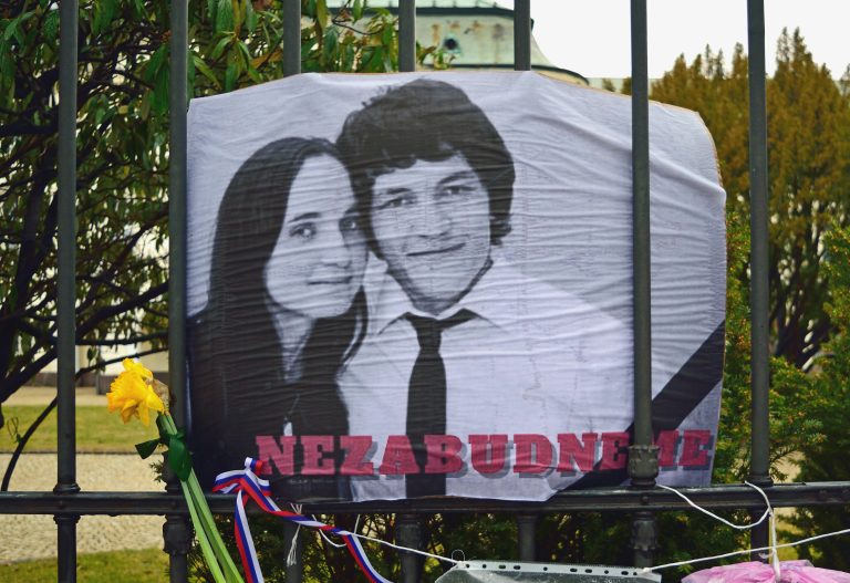 Foto reprezentând curtea supremă slovacia - Știri România