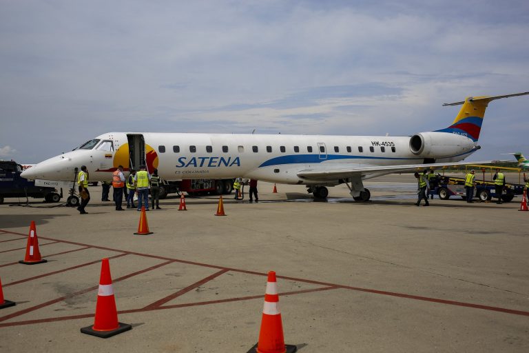 Foto reprezentând avion prăbușit într - Știri România