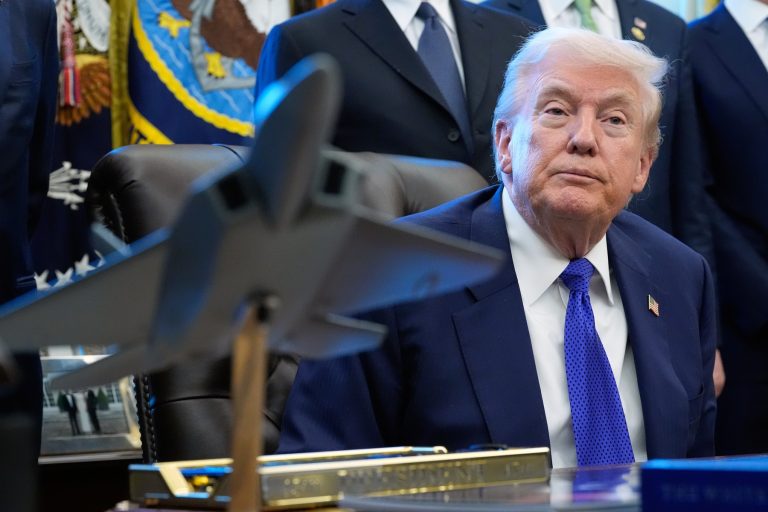 Vizual pentru trump evocă vești pe Top10stiri.ro