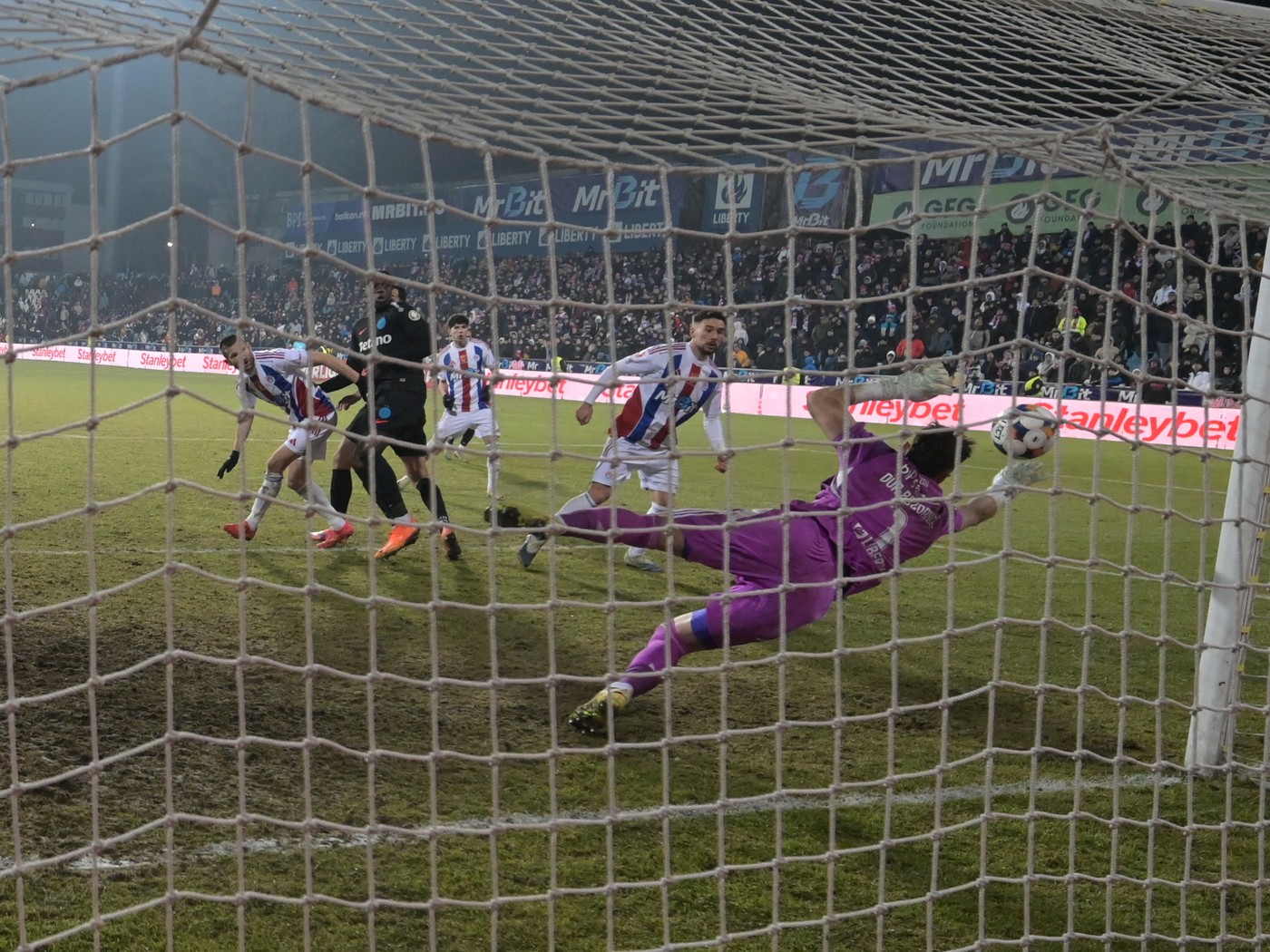 Vizual pentru fotbalist oțelul discurs pe Top10stiri.ro