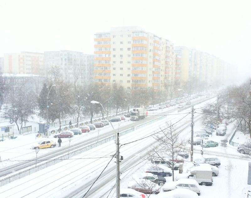 Foto reprezentând avertizări roșu ninsori - Știri România