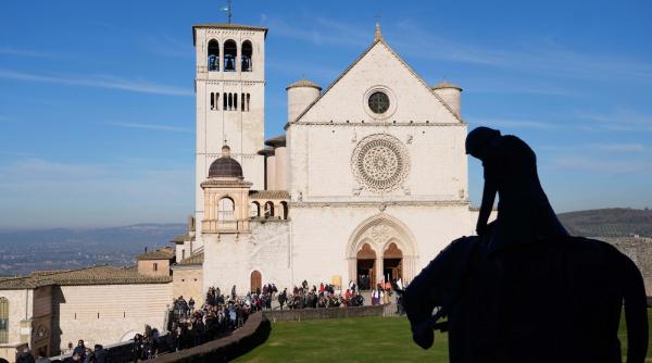 Imagine despre moaştele sfântului francisc - Top10stiri.ro