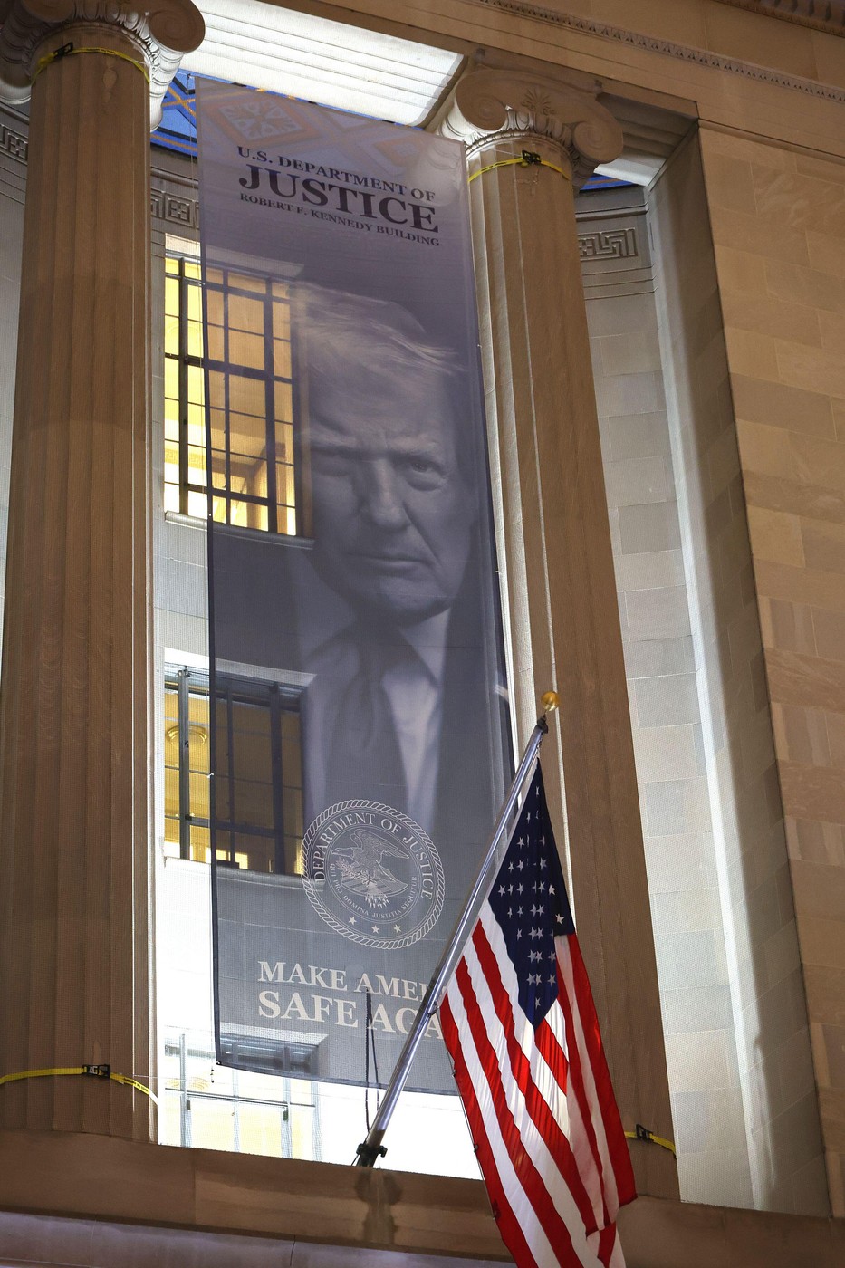 donald trump comparat - Imagine ilustrativă