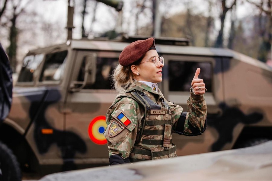 Mamă și ofițer pe flancul estic al NATO: povestea căpitanului Diana Panait din Poliția Militară