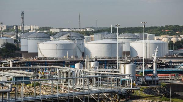 Vizual pentru jumătate rezerva strategică pe Top10stiri.ro