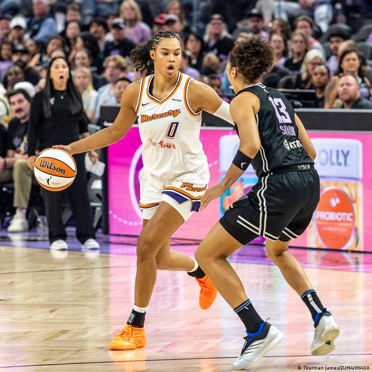 Breaking news: acord WNBA sport feminin