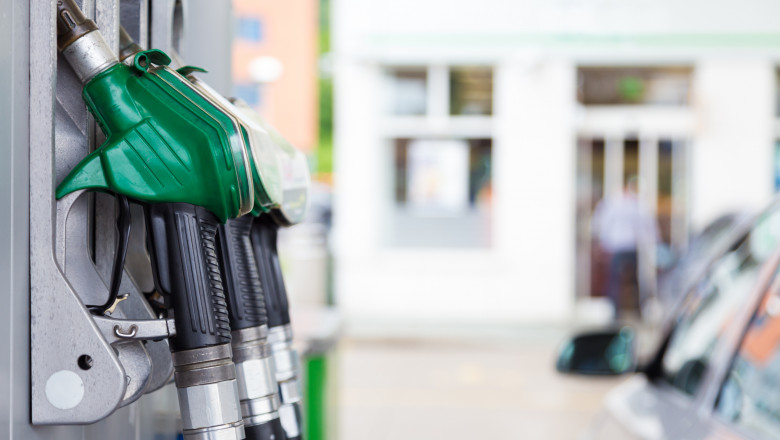 Breaking news: scumpiri carburanți