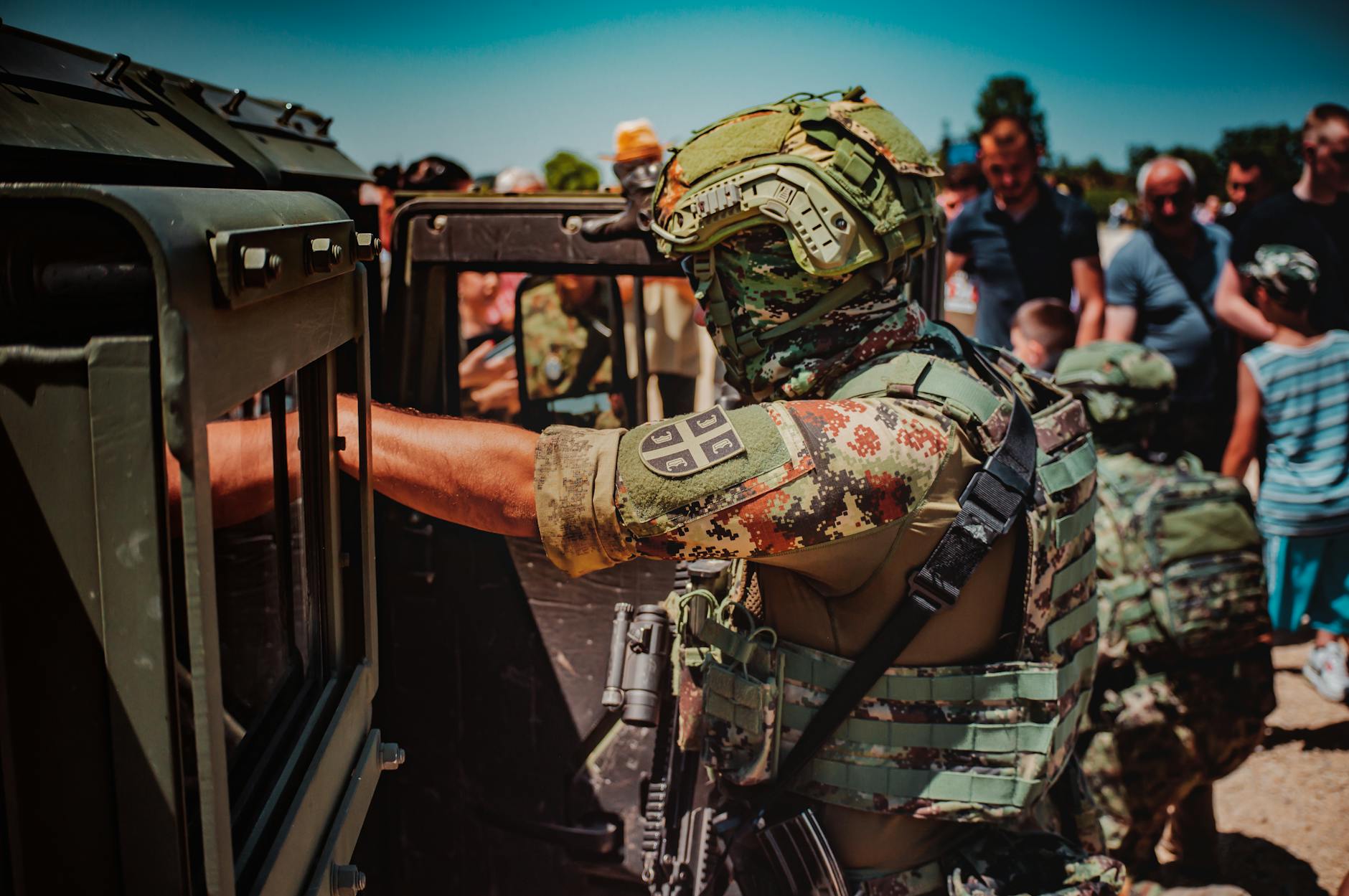 Actualități: militari români Bosnia | Top10Stiri