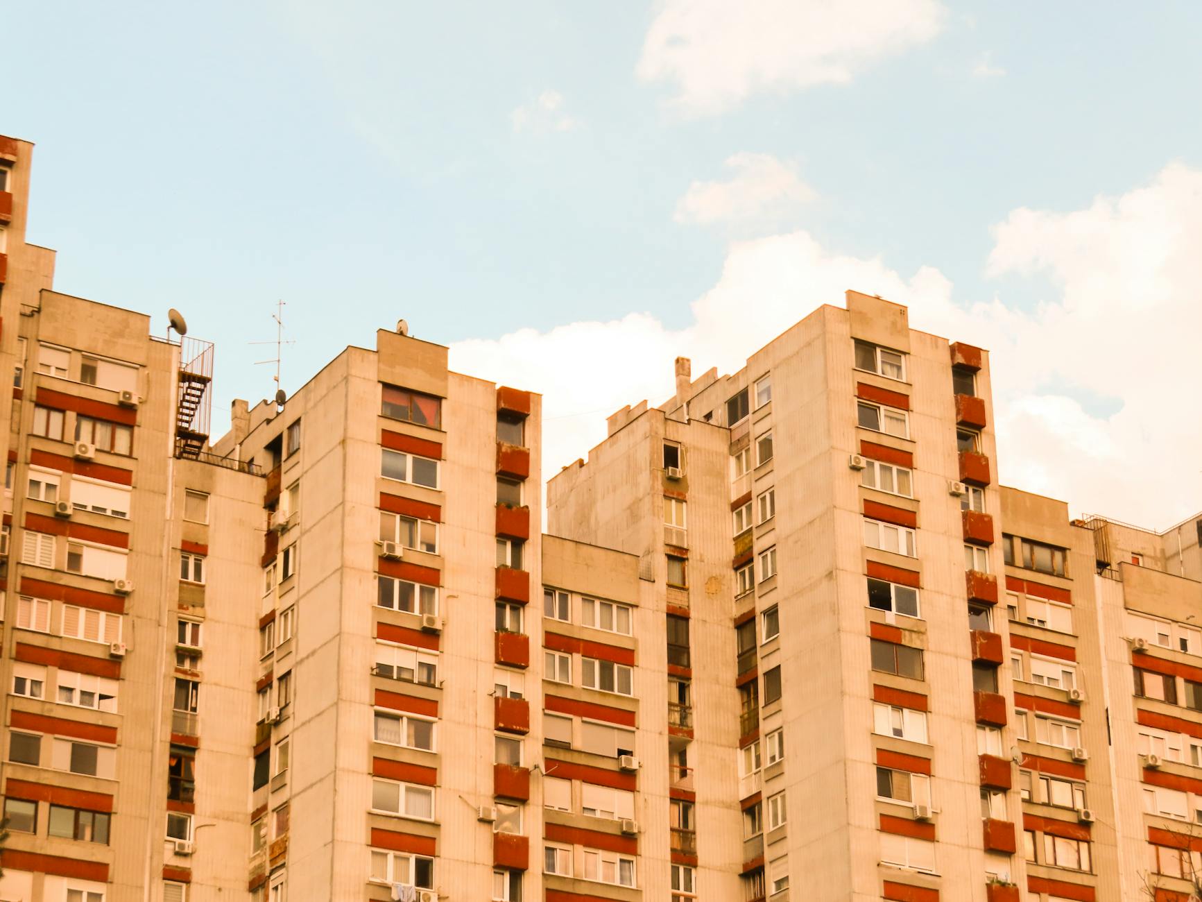 Actualități: incendiu Constanța bloc | Top10Stiri