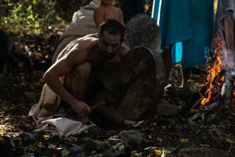 Breaking news: primii oameni foc